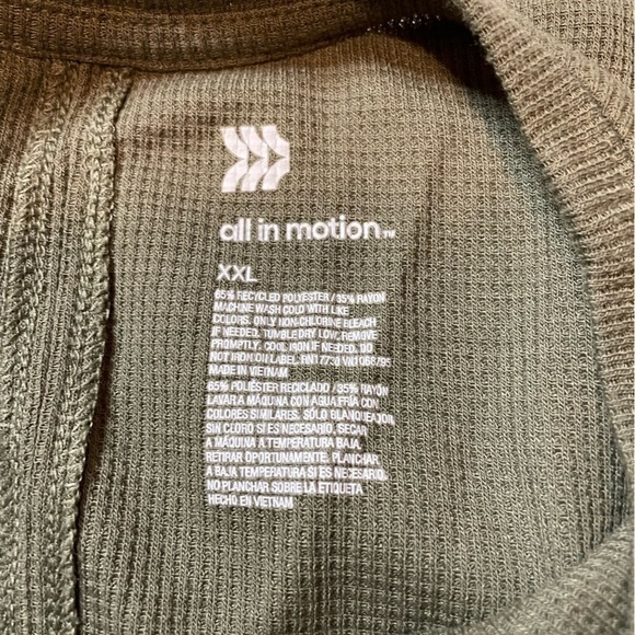 All In Motion size XXL army green waffle style athletic crop top tank top - Picture 3 of 4